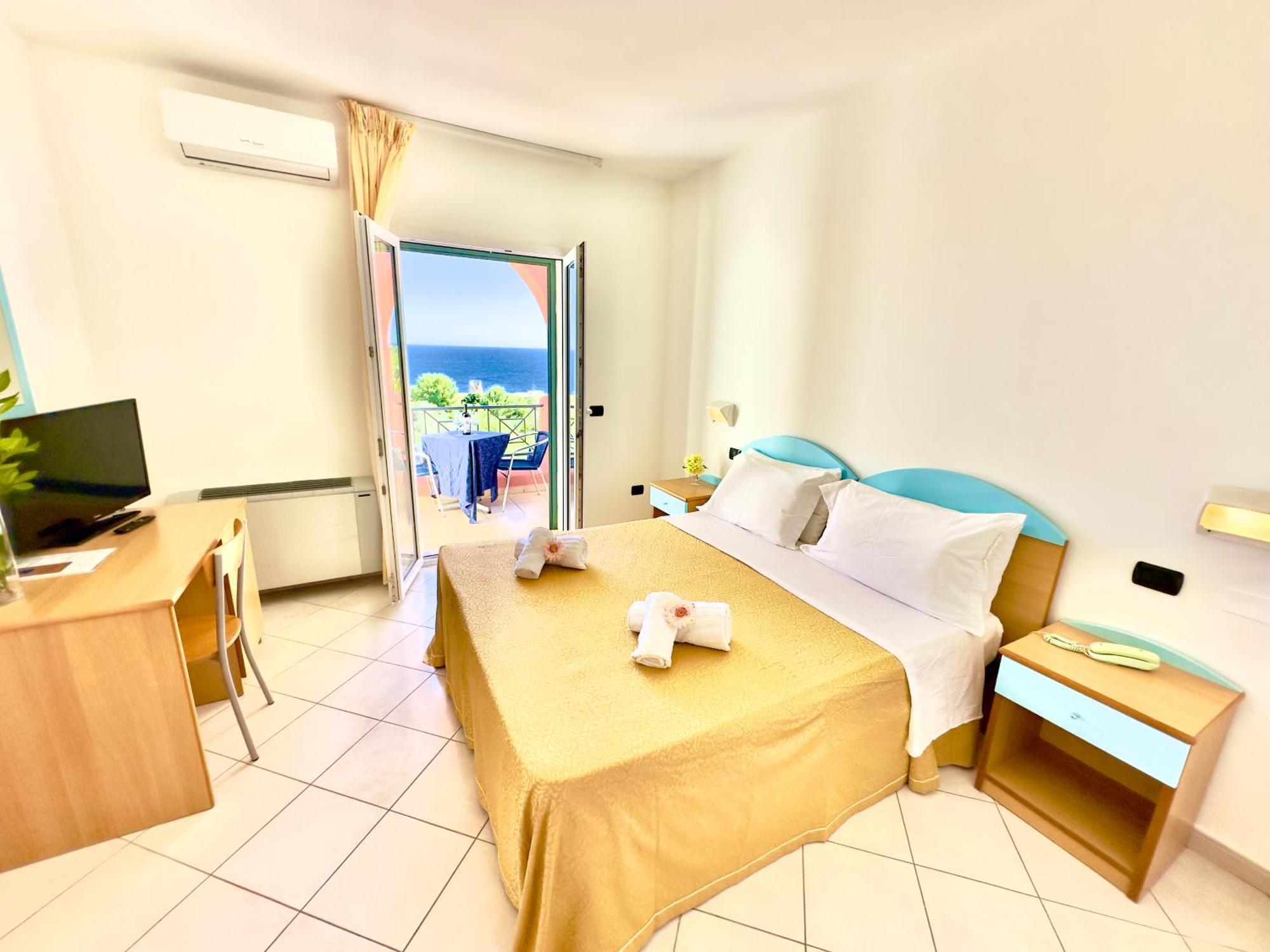 Hotel Alize Santa Cesarea Terme Eksteriør billede