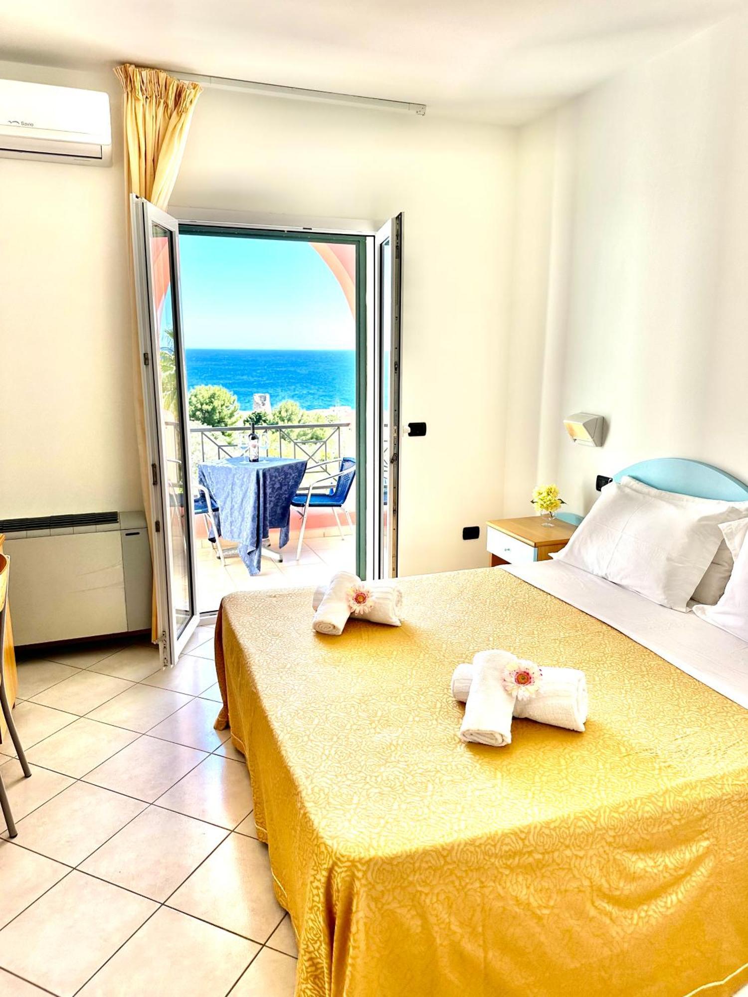 Hotel Alize Santa Cesarea Terme Eksteriør billede