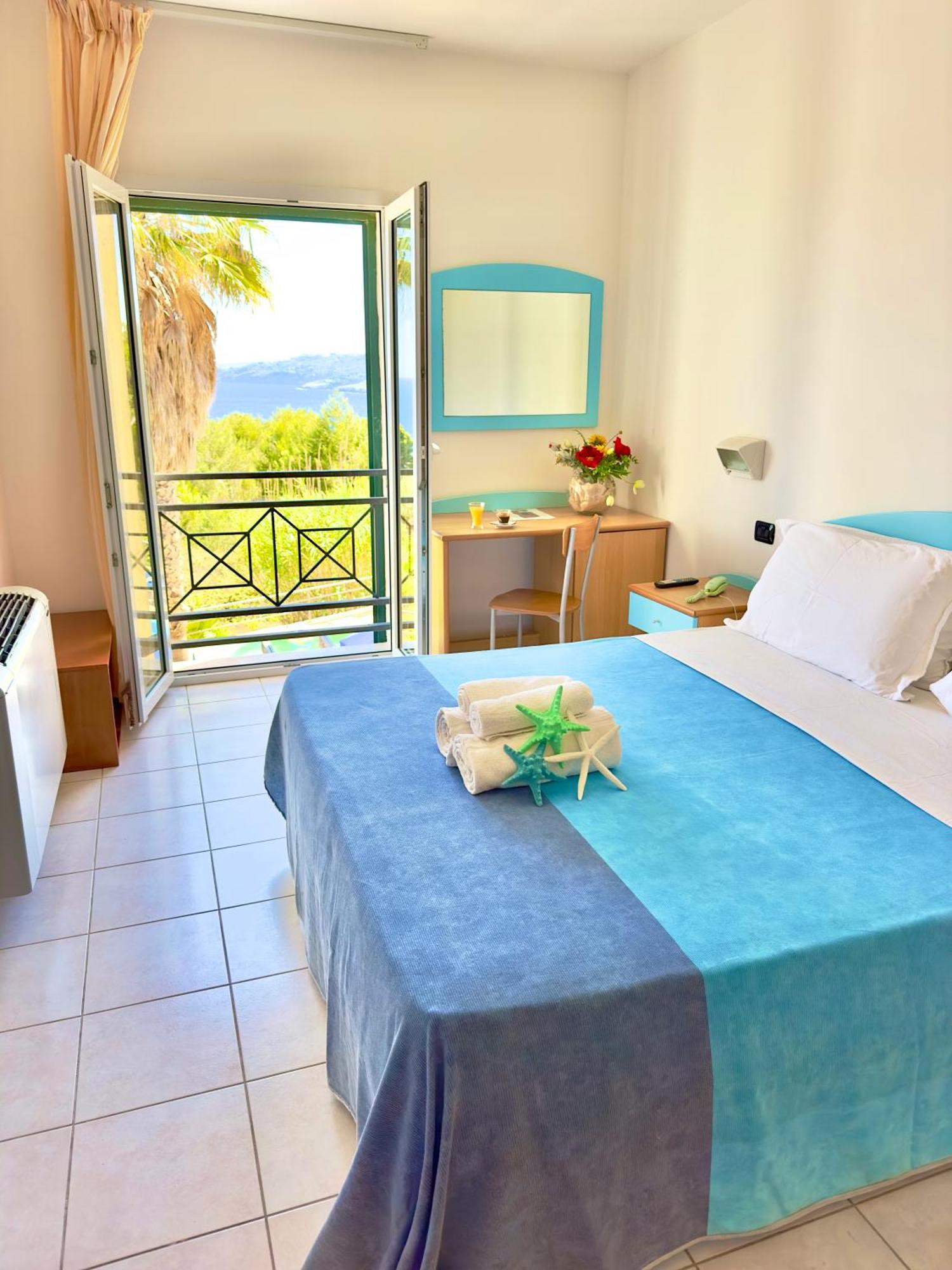 Hotel Alize Santa Cesarea Terme Eksteriør billede